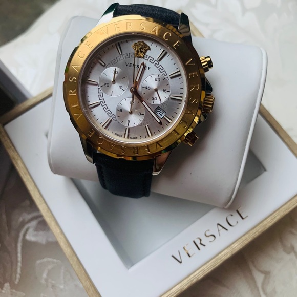 New Versace Watch - Picture 11 of 11